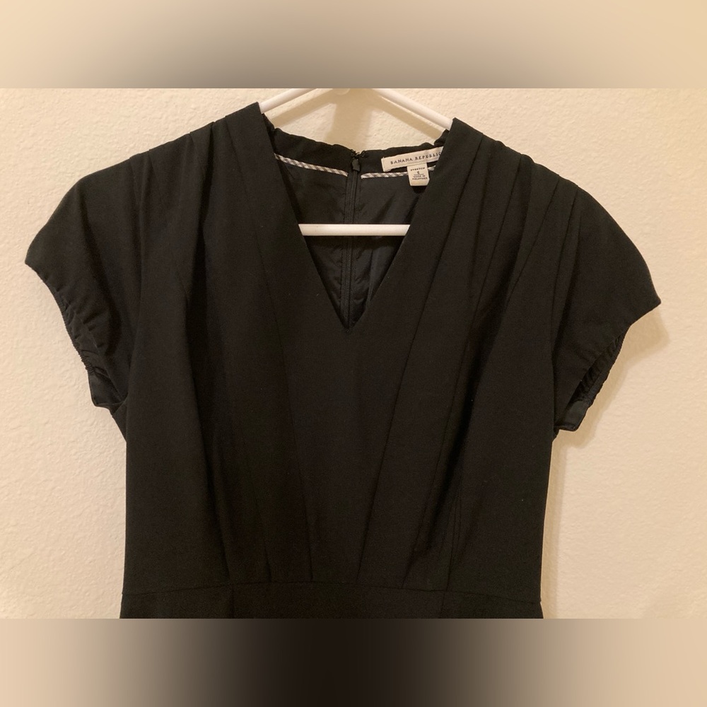 Banana Republic Classic Black Midi Dress Size 6 - Picture 7 of 16